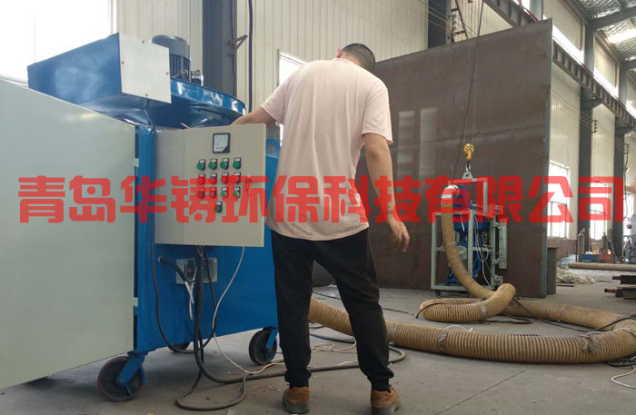 油罐拋丸機(jī)車間試機(jī)現(xiàn)場(chǎng)圖 油罐拋丸機(jī)車間試機(jī)現(xiàn)場(chǎng)圖