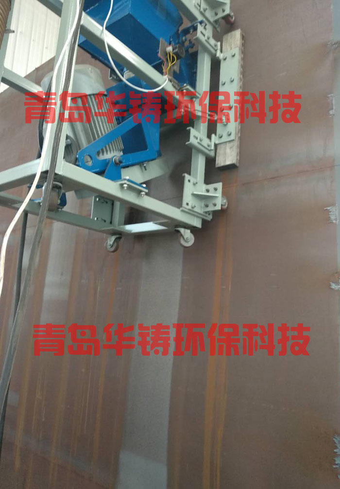 油罐外壁拋丸機(jī)試機(jī)現(xiàn)場(chǎng)圖 油罐外壁拋丸機(jī)試機(jī)現(xiàn)場(chǎng)圖